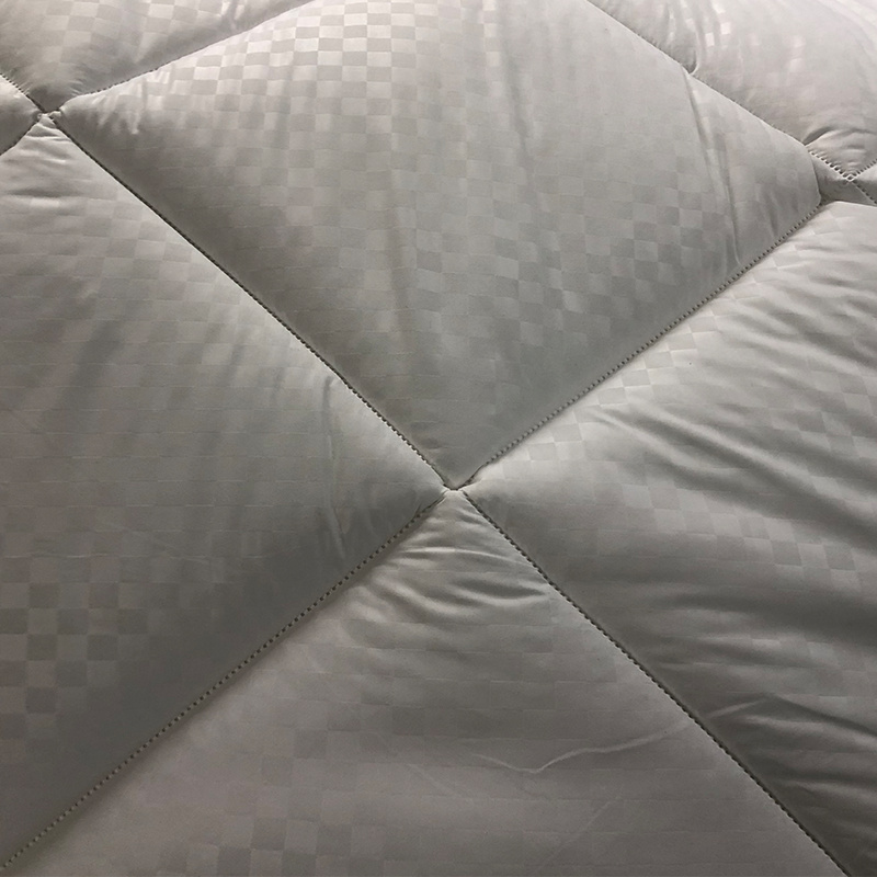 Máquina de corte e gravação composta ultrassônica